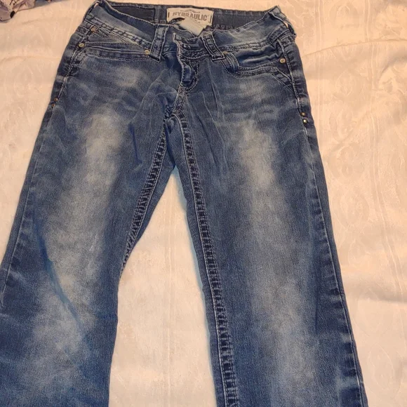 Clothes - Picture 3 of 17